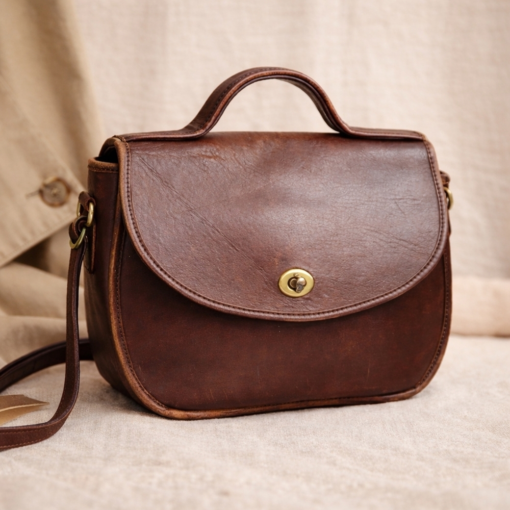 Vintage Coach Leather Crossbody | Made in USA | Style 813 | Dove Zipper | Archiv